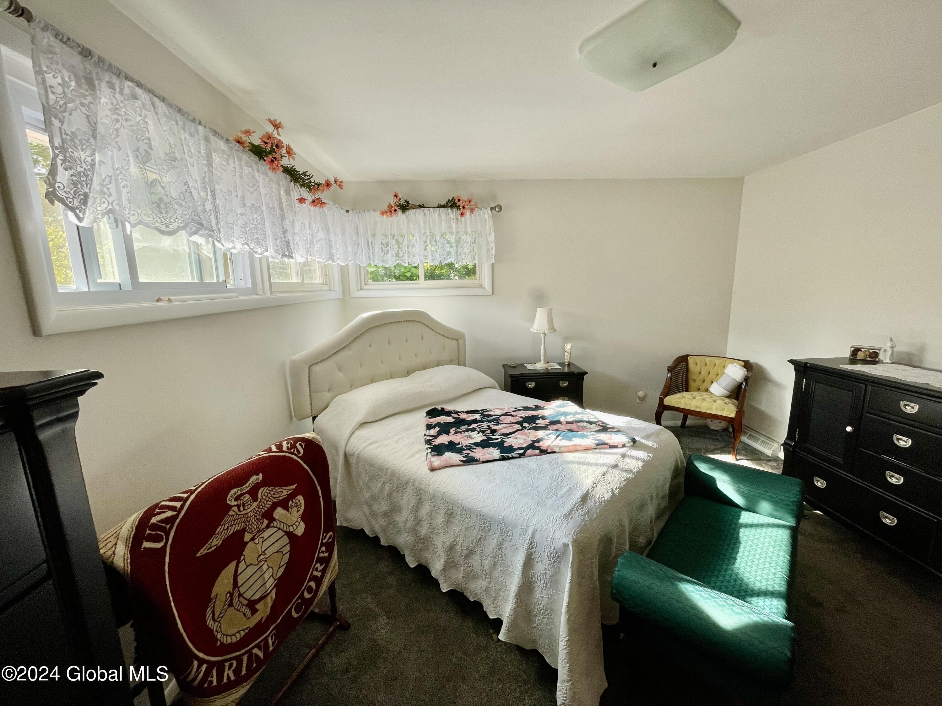 6 Maxwell Street Albany, NY 12208 - Photo 7 of 23 IMG_2628