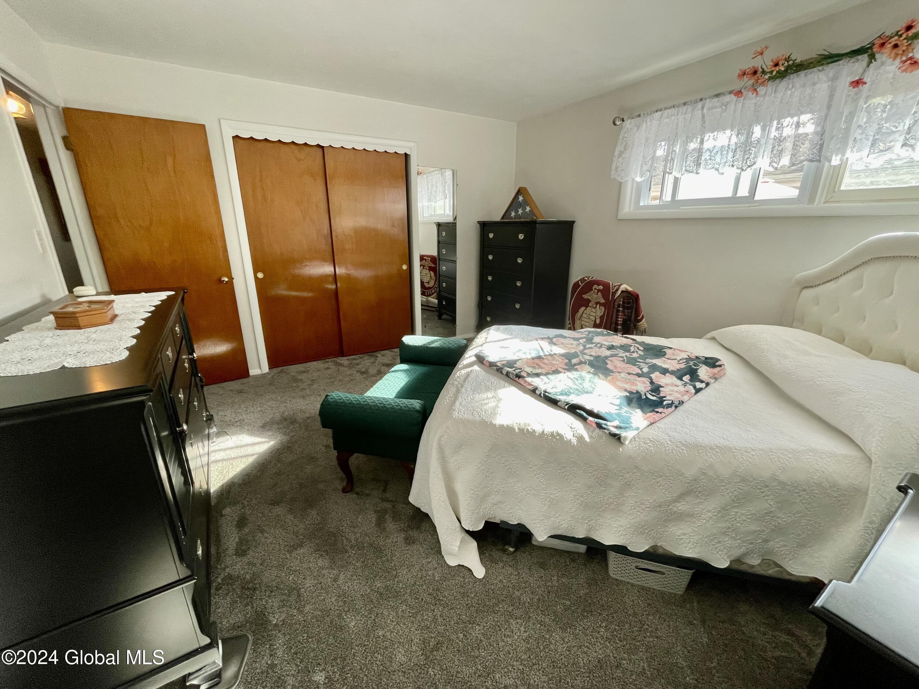 6 Maxwell Street Albany, NY 12208 - Photo 8 of 23 IMG_2627