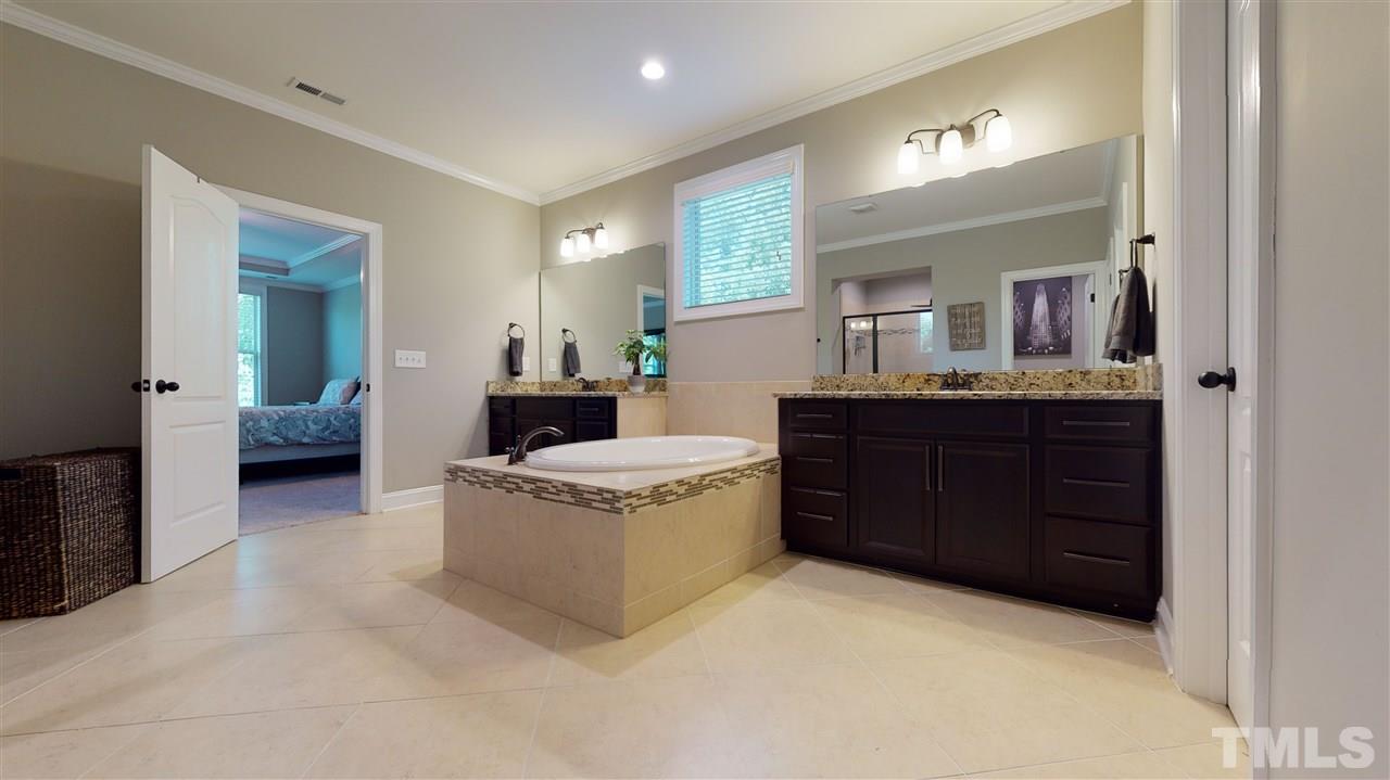 2400 Trenton Park Lane Raleigh, NC 27607 - Photo 24 of 30 Gallery Image 24