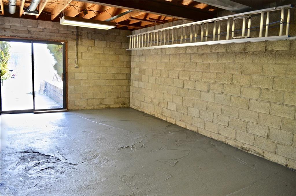 157 Warren Road Warrendale, PA 15086 - Photo 22 of 25 HUGE STORAGE AREA OR WORKROOM