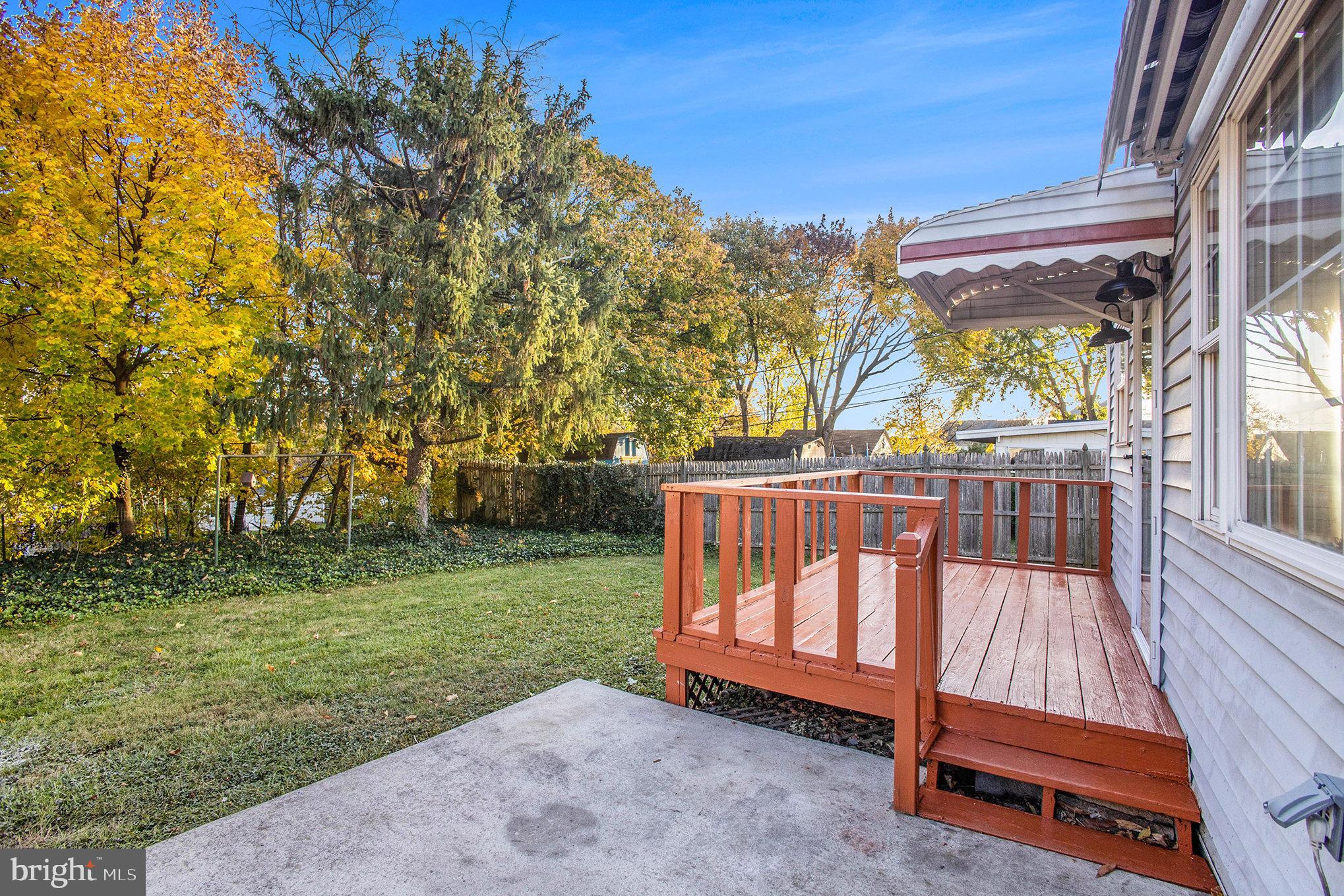 30 Evans Road Norristown, PA 19403 - Photo 22 of 25 Back deck