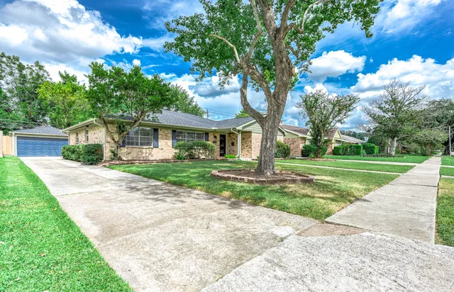$385,000 | 6030 Warm Springs Road, Houston, TX 77035
