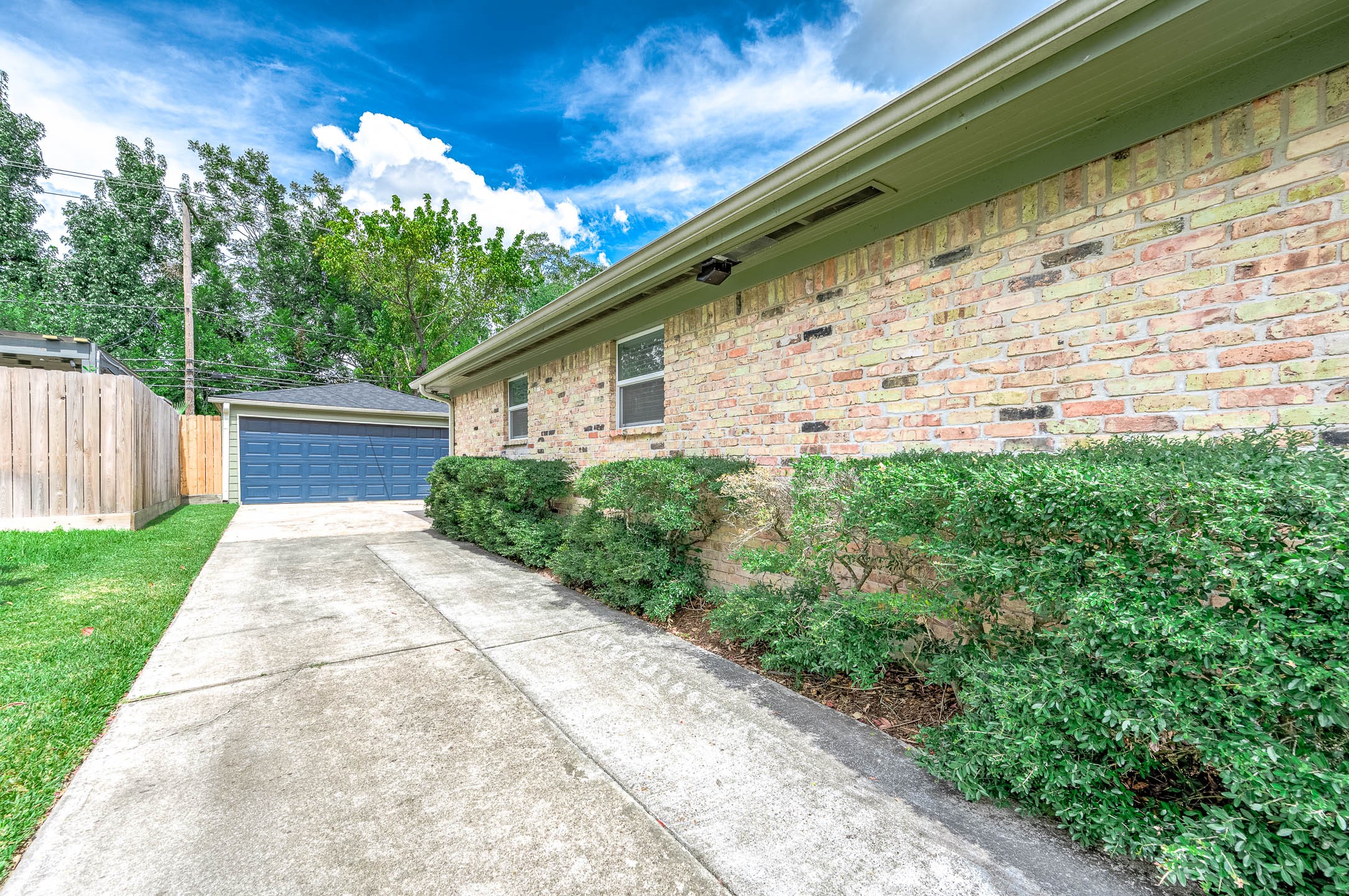 6030 Warm Springs Road Houston, TX 77035 - Photo 31 of 40