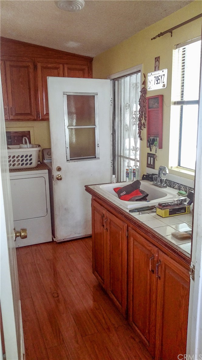 2140 Mentone Mentone Ca, Unit 19 Mentone, CA 92359 - Photo 29 of 36