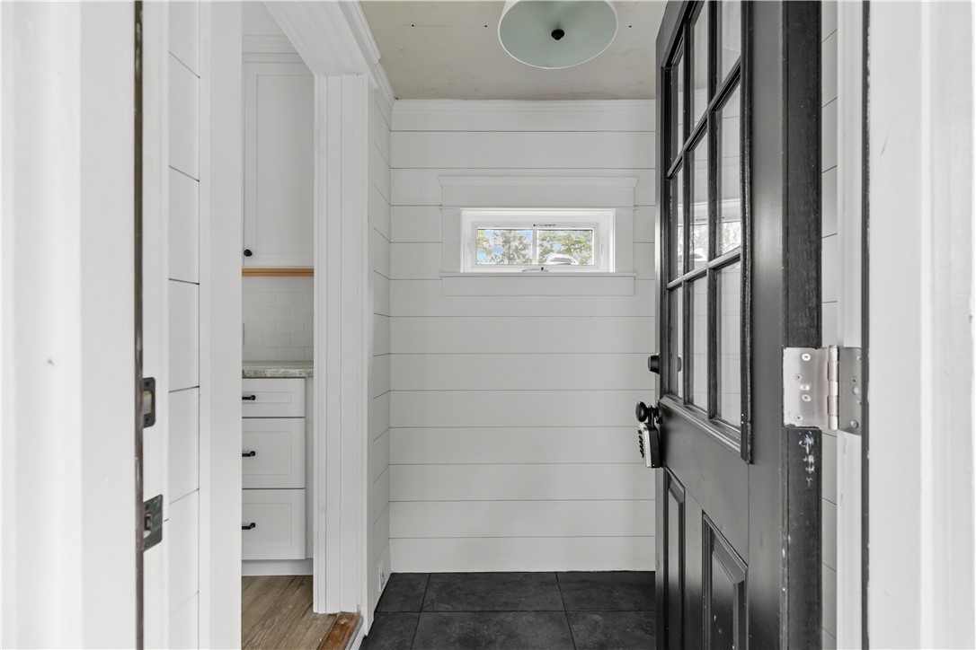 1330 West Main Road Portsmouth, RI 02871 - Photo 23 of 48