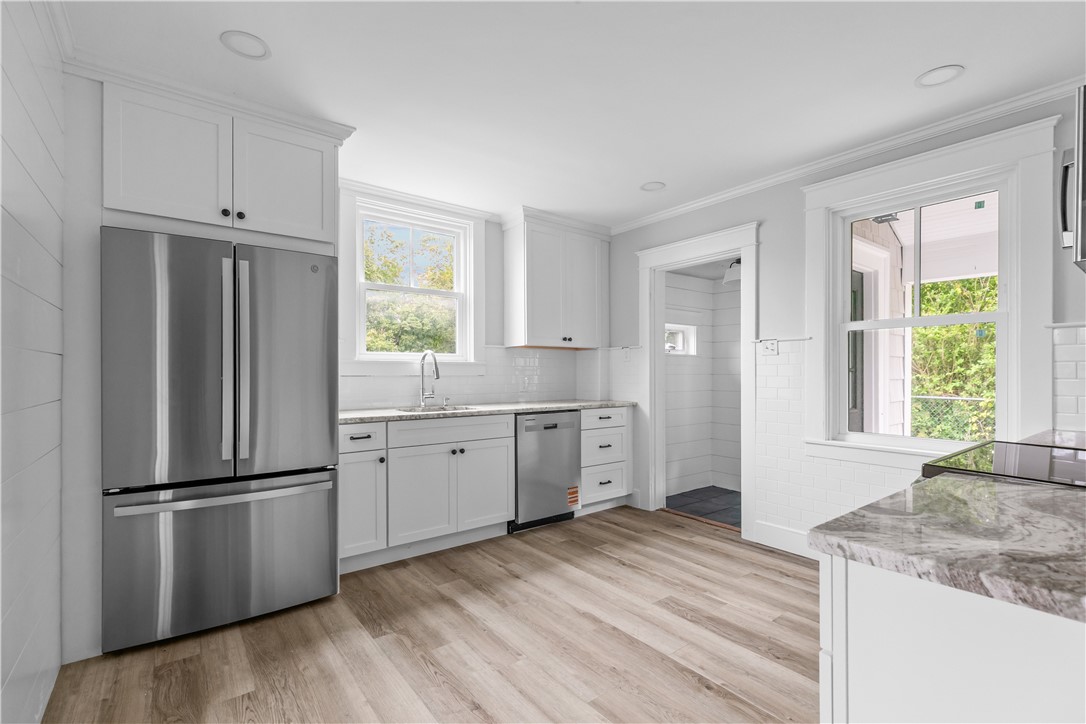 1330 West Main Road Portsmouth, RI 02871 - Photo 3 of 48