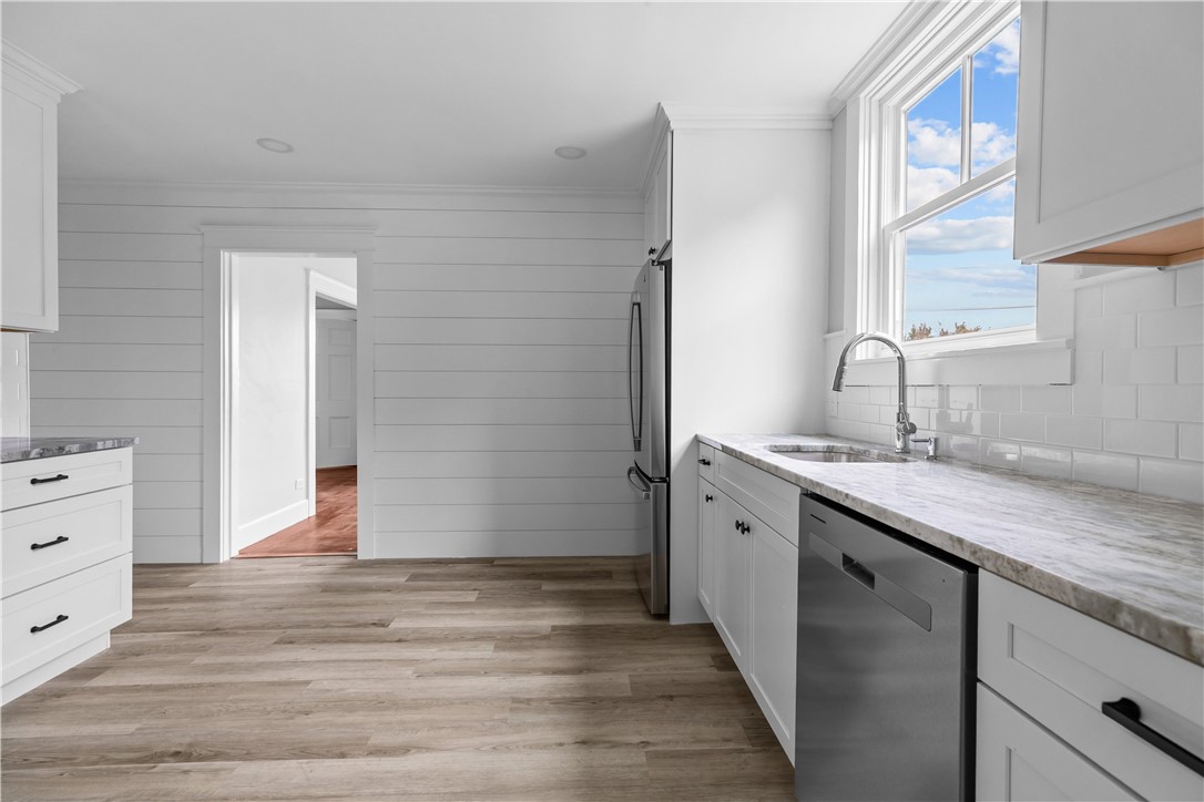 1330 West Main Road Portsmouth, RI 02871 - Photo 6 of 48