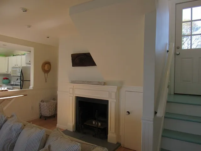 $3,000 | 4 Cliff Road, Ipswich, MA 01938