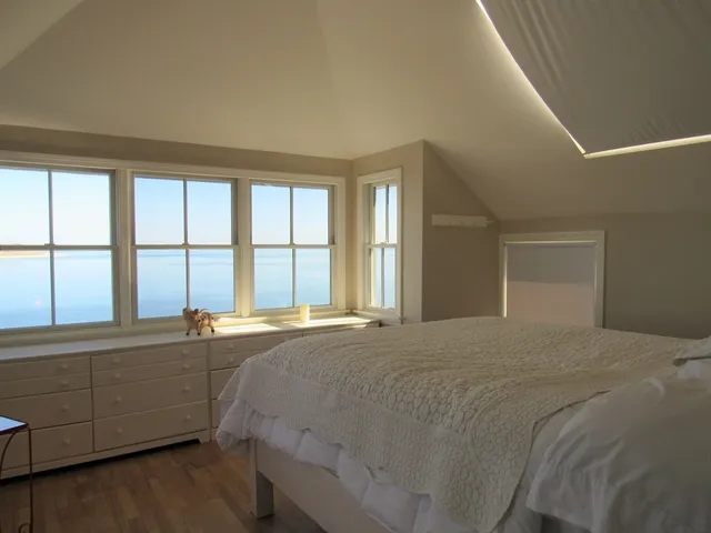 $3,000 | 4 Cliff Road, Ipswich, MA 01938