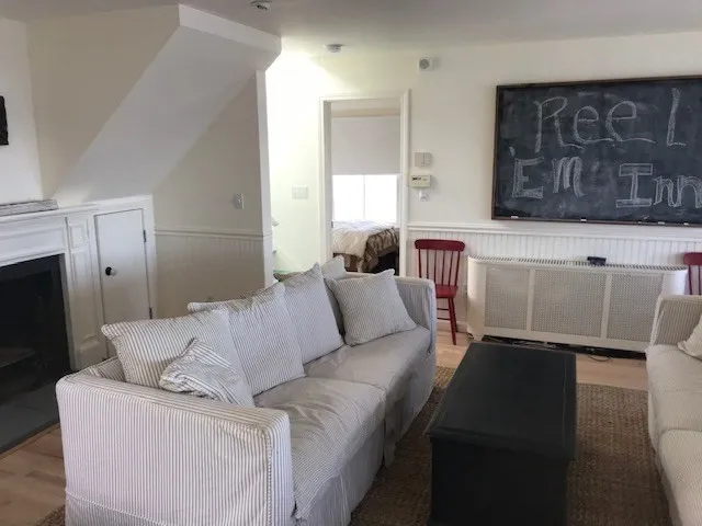 $3,000 | 4 Cliff Road, Ipswich, MA 01938