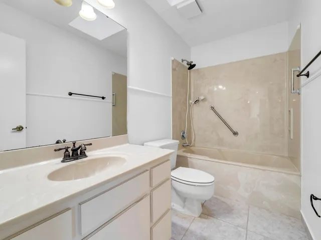 $389,000 | 131 Gleneagles Drive, Niceville, FL 32578