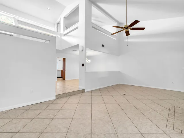 $389,000 | 131 Gleneagles Drive, Niceville, FL 32578