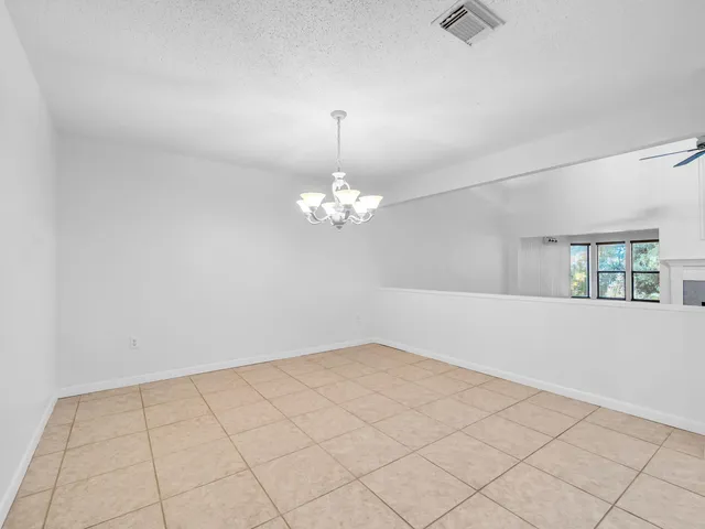 $389,000 | 131 Gleneagles Drive, Niceville, FL 32578