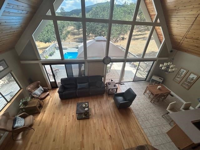 4230 Travis Heights Road Yreka, CA 96097 - Photo 13 of 27 Gallery Image 13