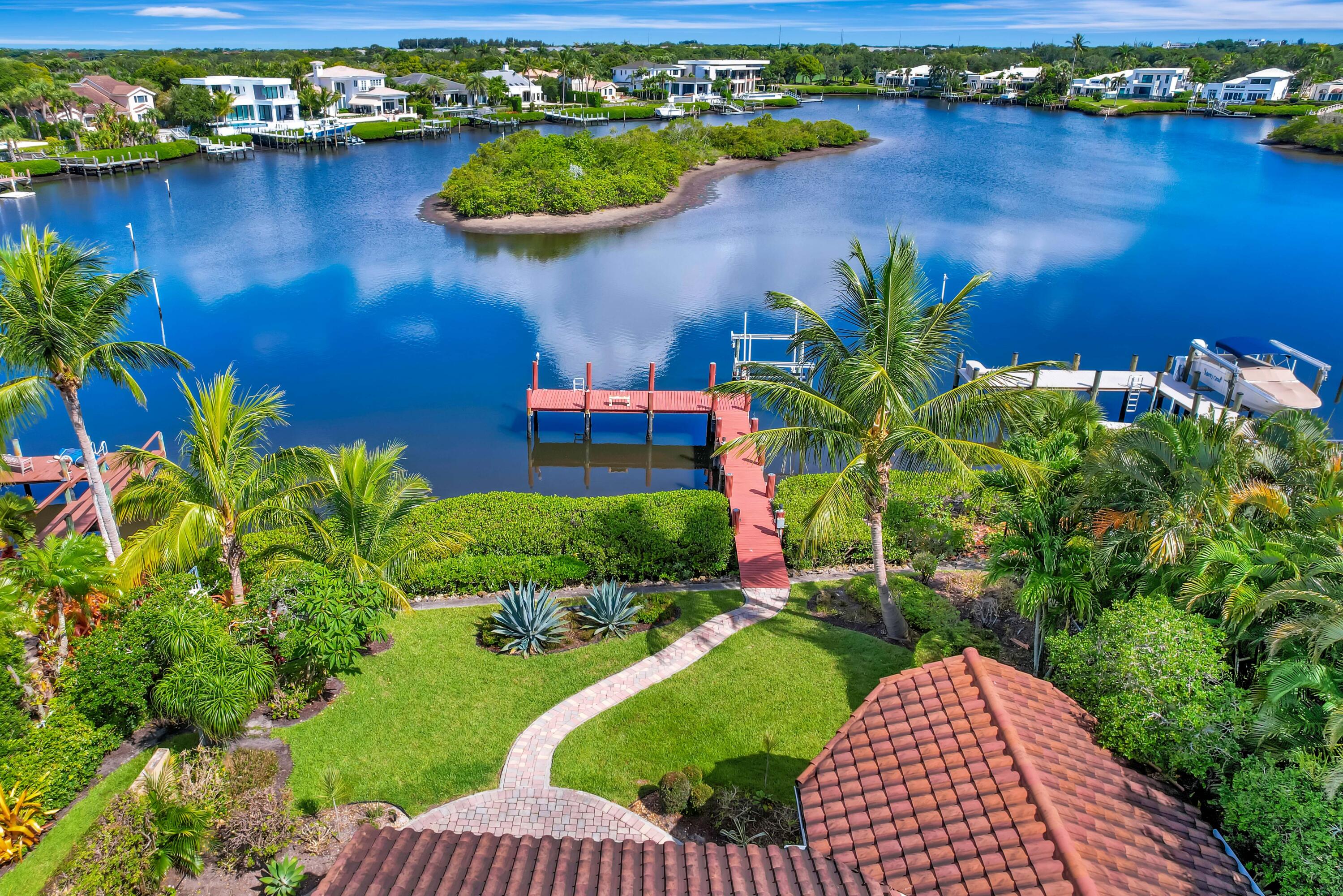 102 Victory Drive Jupiter, FL 33477 - Photo 2 of 15 DJI_0018