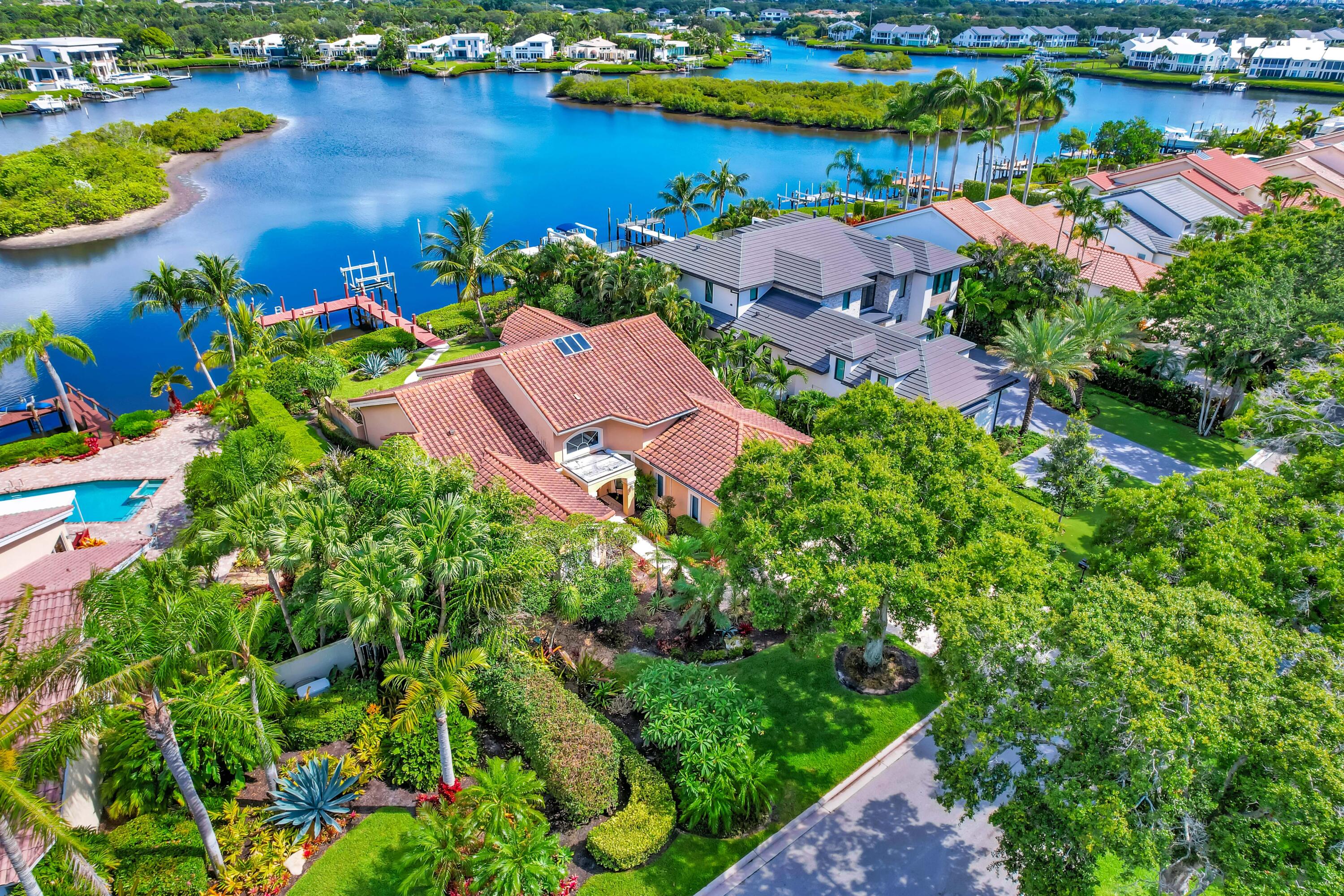 102 Victory Drive Jupiter, FL 33477 - Photo 9 of 15 DJI_0013