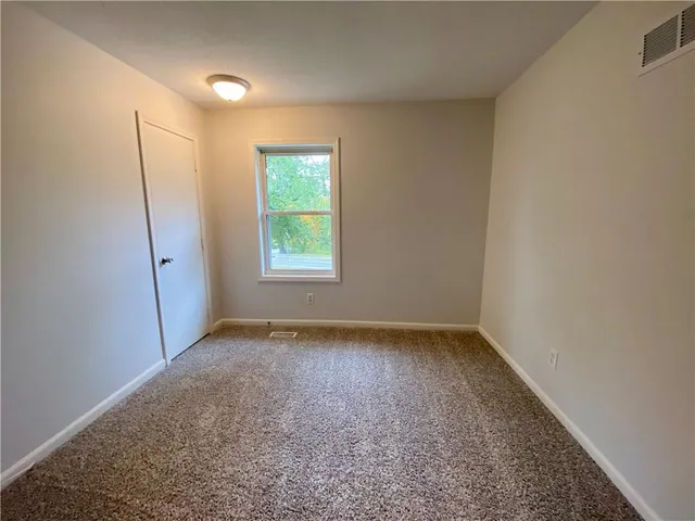 $277,000 | 7206 Northwest Congress Avenue, Kansas City, MO 64152