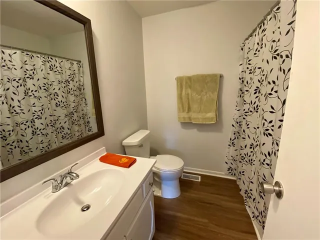 $277,000 | 7206 Northwest Congress Avenue, Kansas City, MO 64152