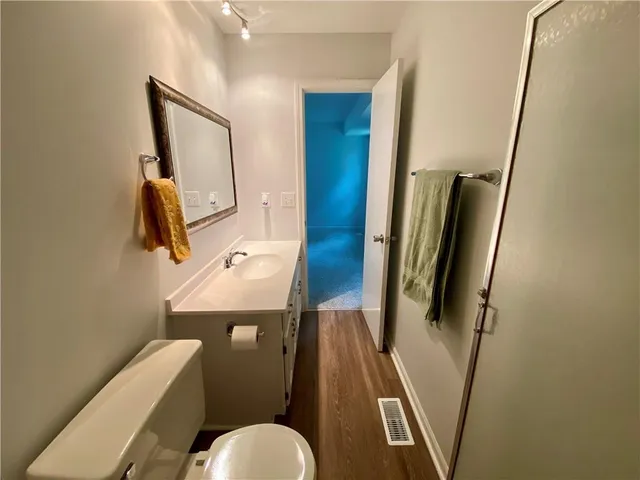 $277,000 | 7206 Northwest Congress Avenue, Kansas City, MO 64152