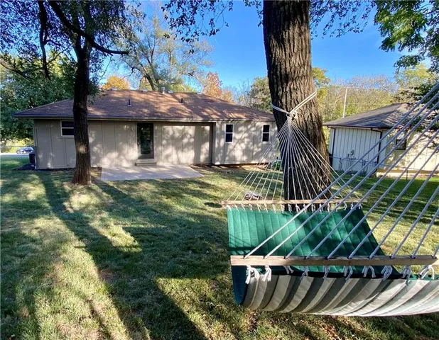 $277,000 | 7206 Northwest Congress Avenue, Kansas City, MO 64152