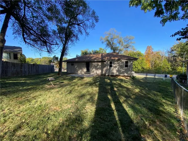 $277,000 | 7206 Northwest Congress Avenue, Kansas City, MO 64152