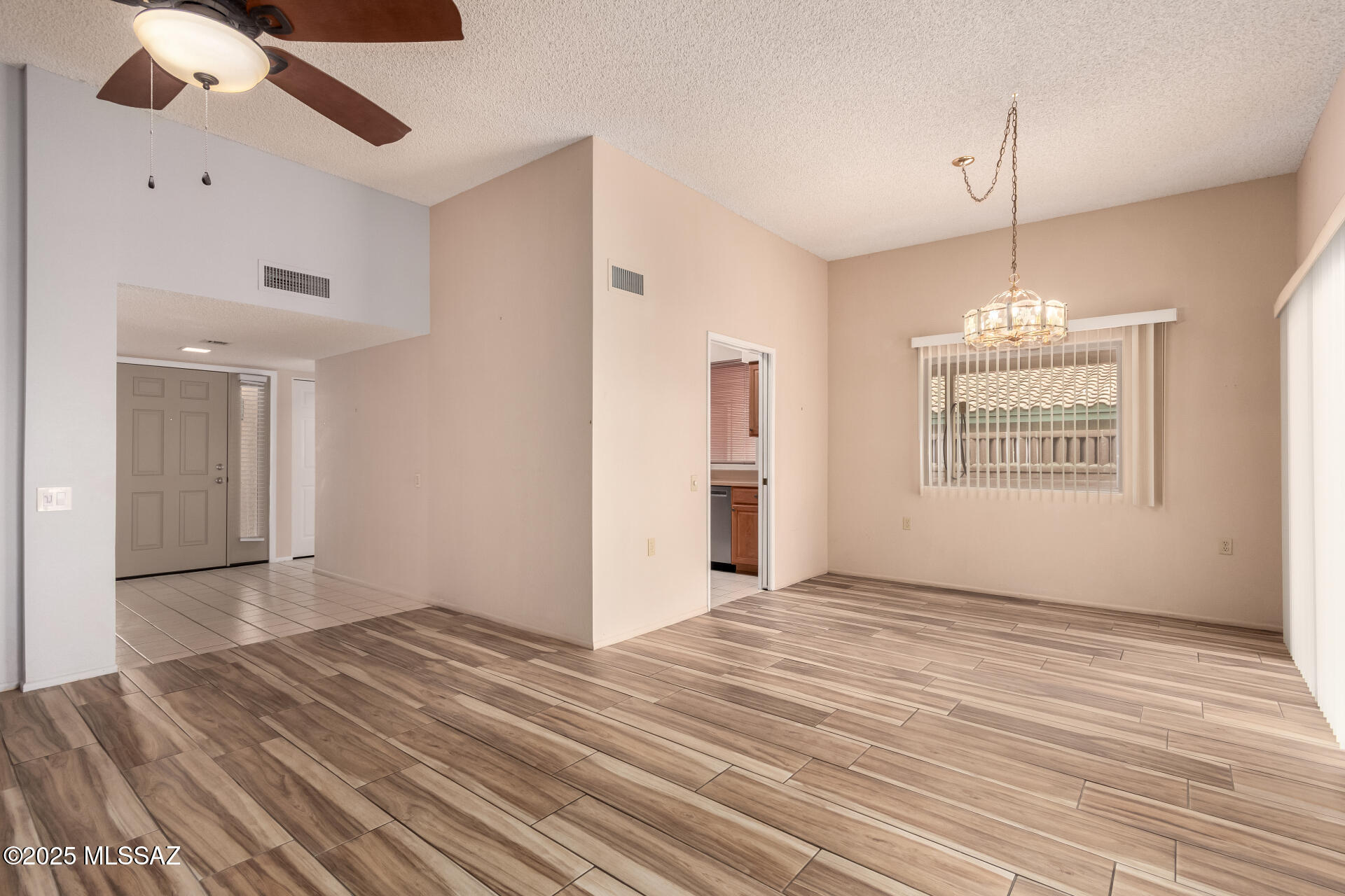 731 West Rio Moctezuma Green Valley, AZ 85614 - Photo 6 of 26 Gallery Image 6