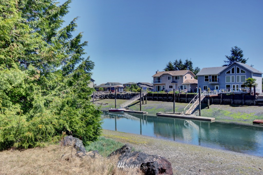 2423 South Point Road Port Ludlow, WA 98365 - Photo 2 of 15 Gallery Image 2