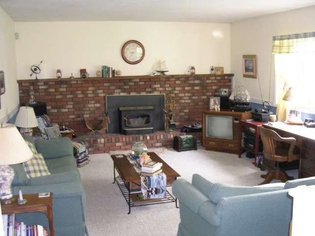 2258 Pine Ridge Road Niskayuna, NY 12309 - Photo 3 of 6 Photo 3