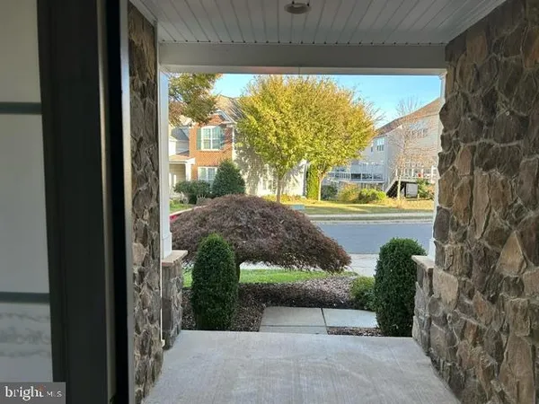 $4,700 | 25563 Taylor Cres Drive, Chantilly, VA 20152