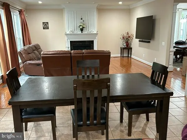 $4,700 | 25563 Taylor Cres Drive, Chantilly, VA 20152