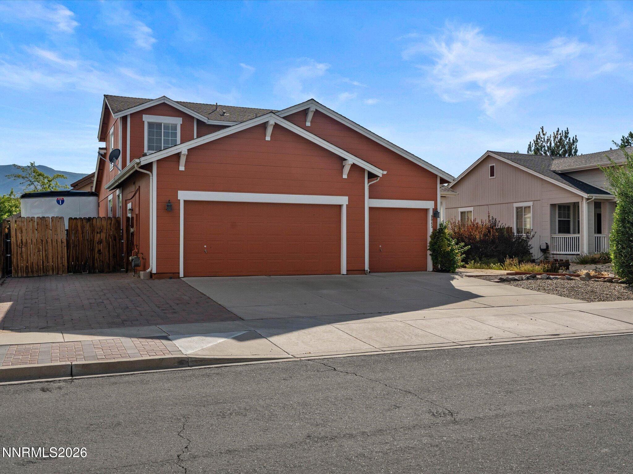 01-9045 Andraste Way-100
