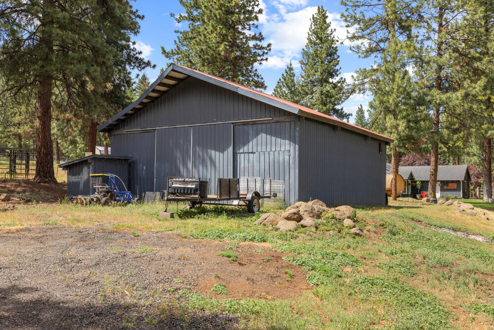 16320 Hillcrest Road Klamath Falls, OR 97603 - Photo 33 of 39 30 - 16320HillcrestRd-24