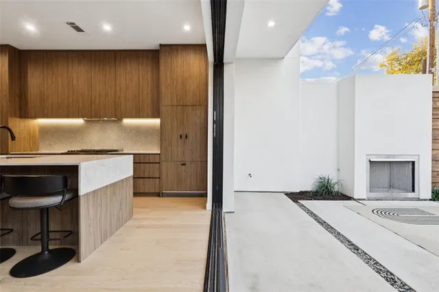 $1,145,000 | 5635 Matalee Avenue, Dallas, TX 75206