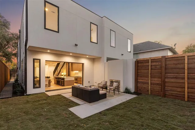 $1,145,000 | 5635 Matalee Avenue, Dallas, TX 75206