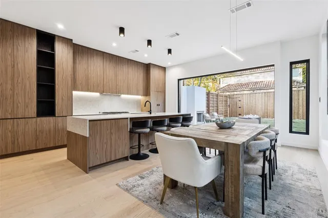 $1,145,000 | 5635 Matalee Avenue, Dallas, TX 75206