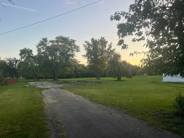 $169,000 | 3533 Flossmoor Road, Homewood, IL 60430