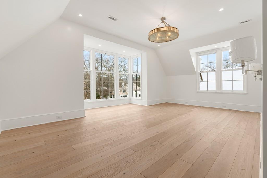 1-11 Kenilworth Road Wellesley, MA 02482 - Photo 11 of 14