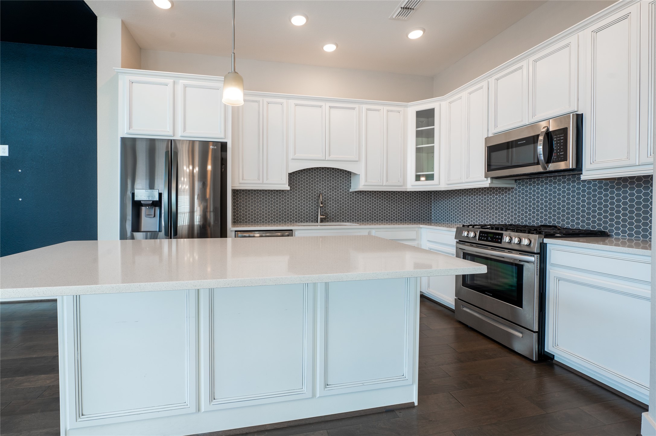 963 Lilly Flower Lane Houston, TX 77091 - Photo 16 of 28
