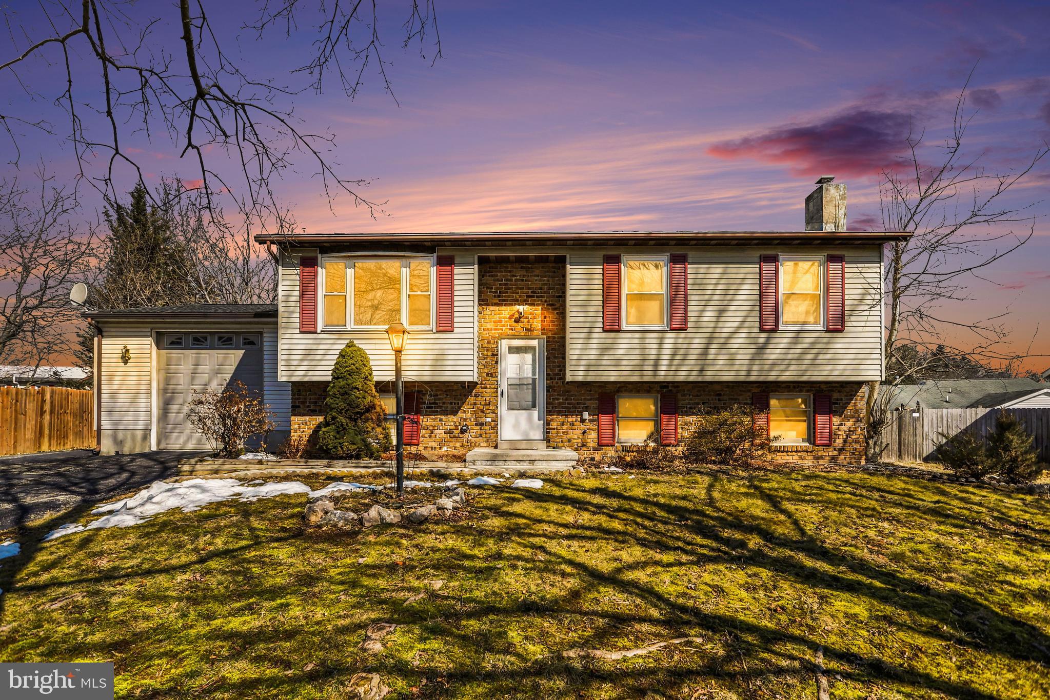 48 Colonial Drive Hanover, PA 17331 - Photo 1 of 29 Gallery Image 1