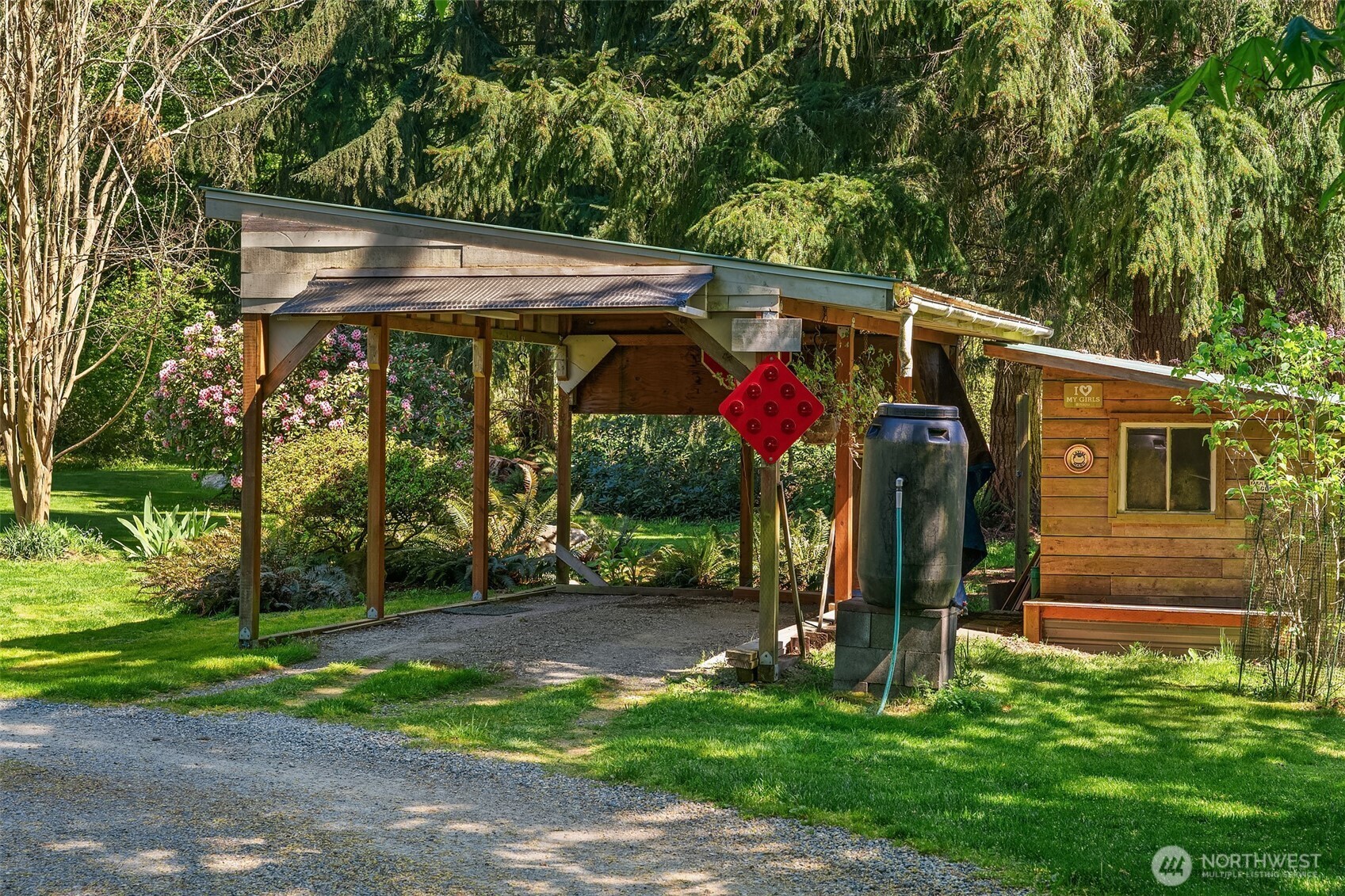 27428 97th Avenue Southwest Vashon, WA 98070 - Photo 31 of 33