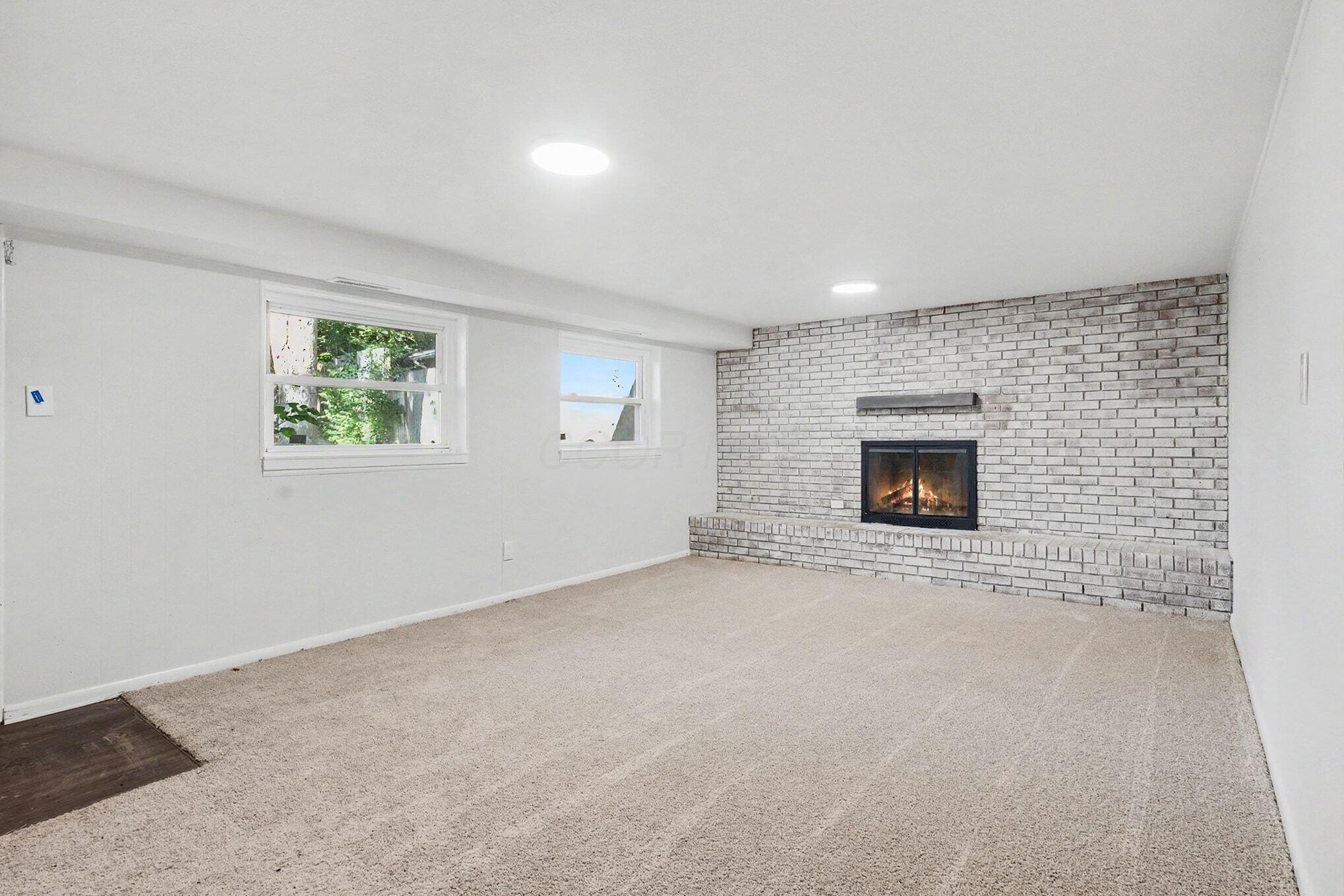 3859 Briggs Road Columbus, OH 43228 - Photo 3 of 17 photo_03