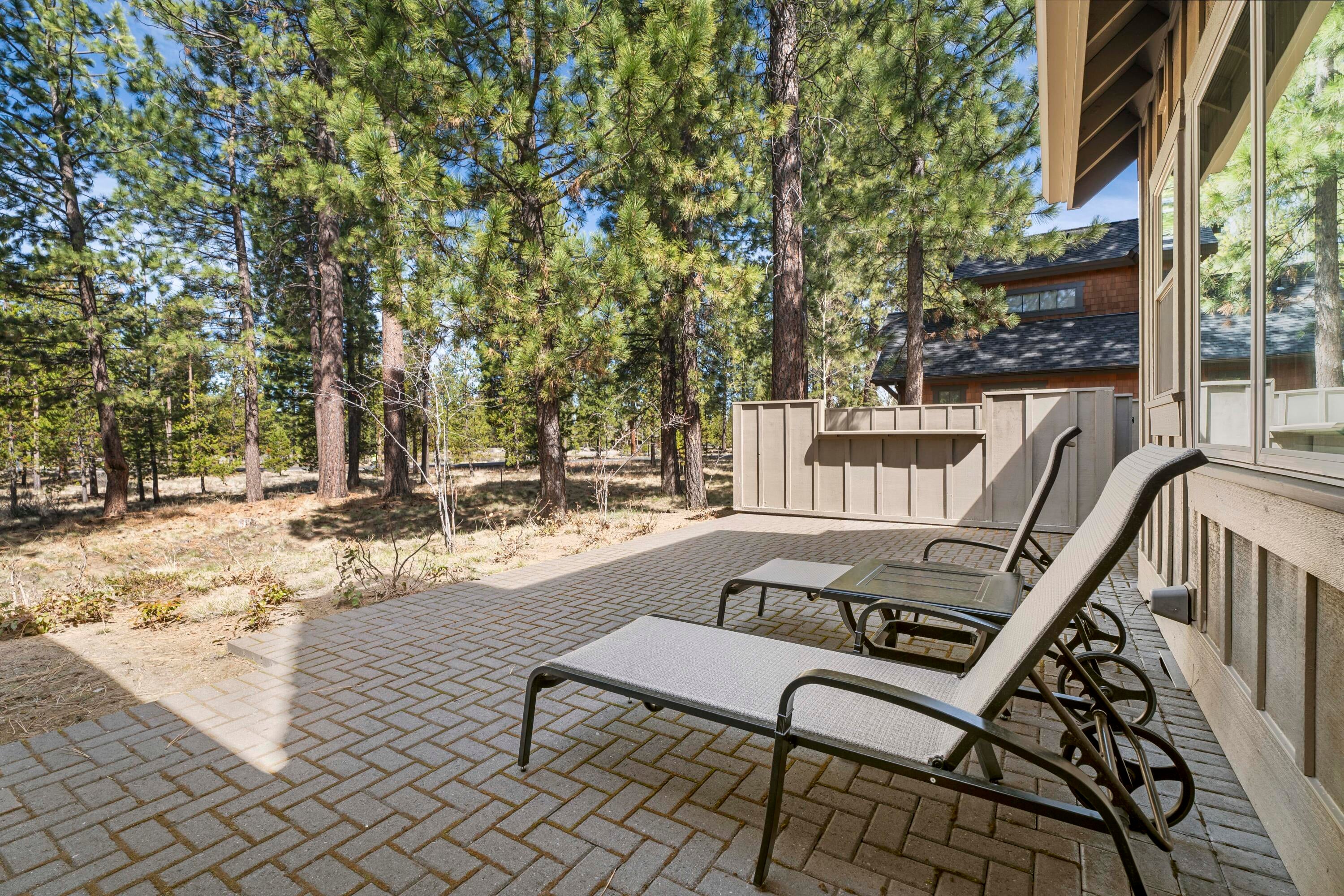 56431 Fireglass Loop, Unit 191 Bend, OR 97707 - Photo 41 of 50 Patio