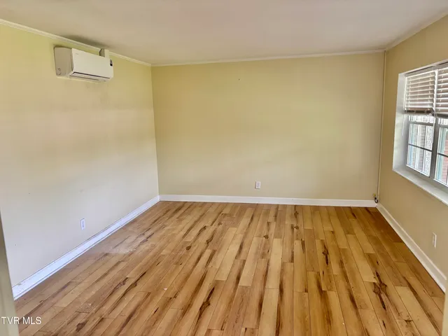 $1,300 | 1506 East Holston Avenue, Johnson City, TN 37601