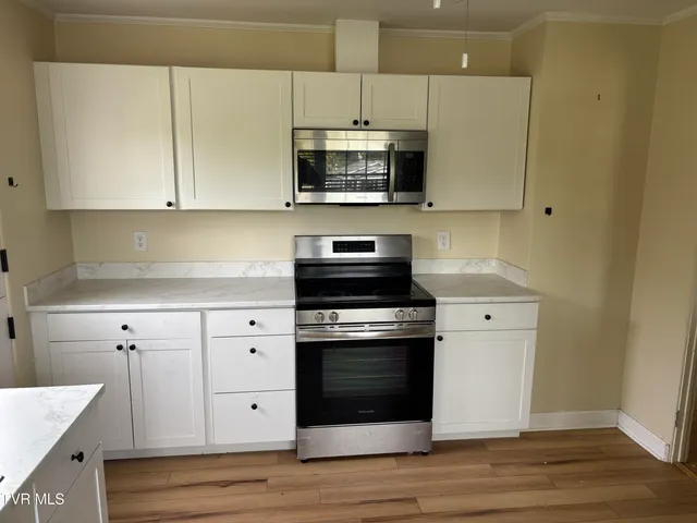 $1,300 | 1506 East Holston Avenue, Johnson City, TN 37601