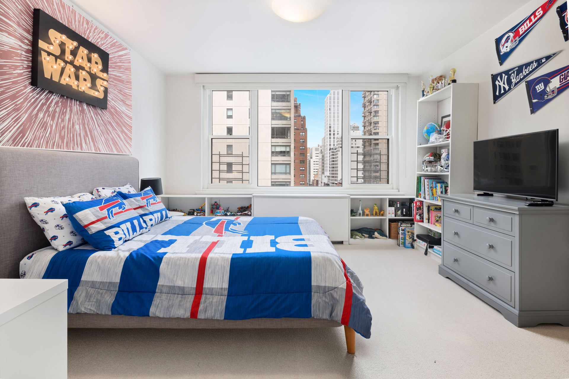 176 East 71st Street, Unit 8D Manhattan, NY 10021 - Photo 5 of 16