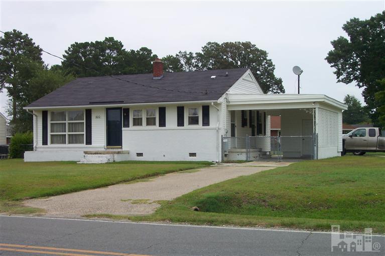 600 Raleigh Road Clinton, NC 28328 - Photo 1 of 8 Primary Photo