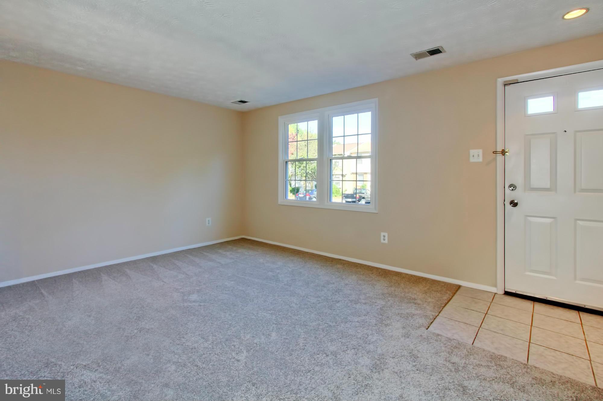 8307 Bark Tree Court Springfield, VA 22153 - Photo 4 of 29 Living Room