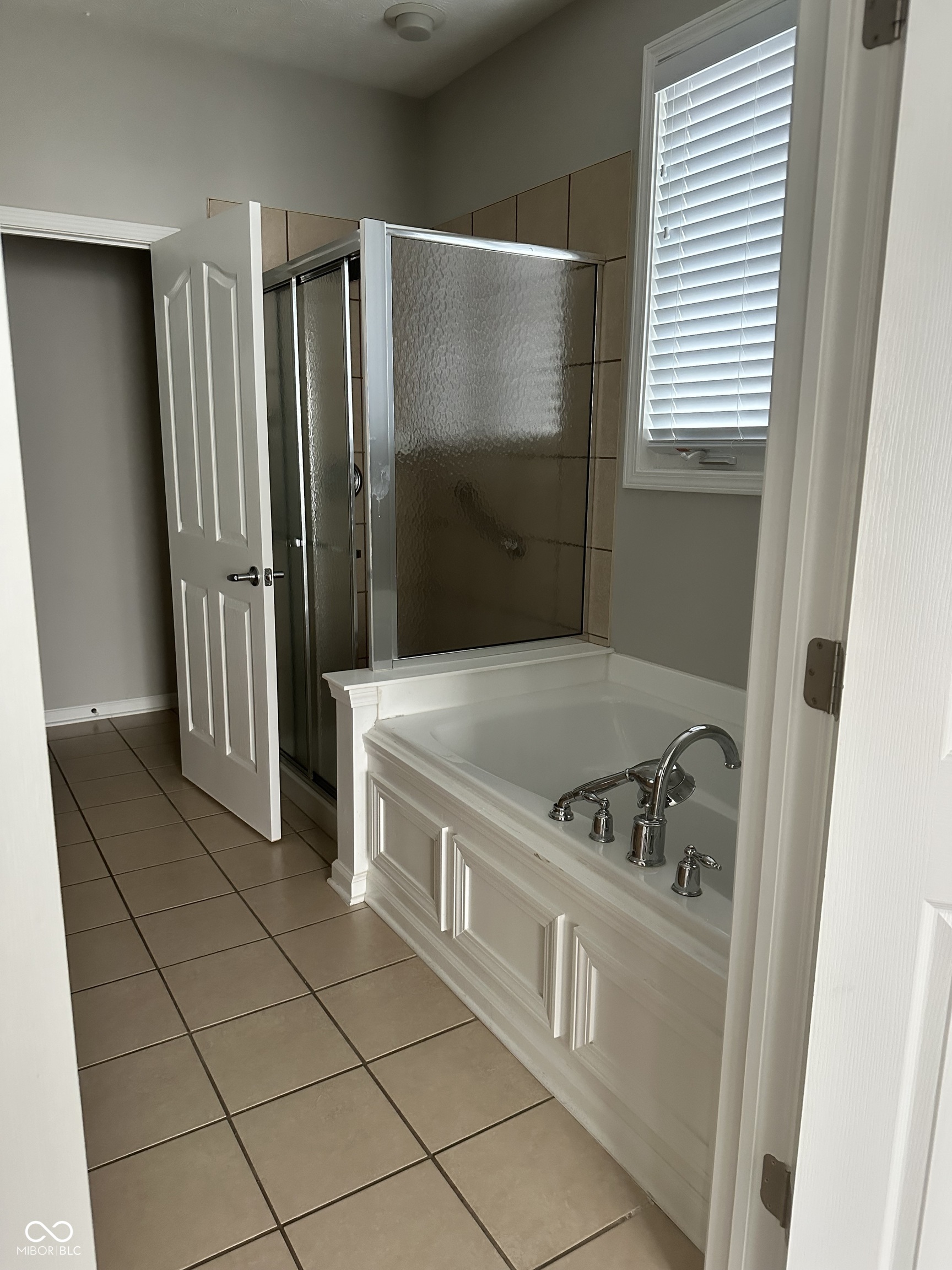 13023 Venito Trail Fishers, IN 46037 - Photo 10 of 21