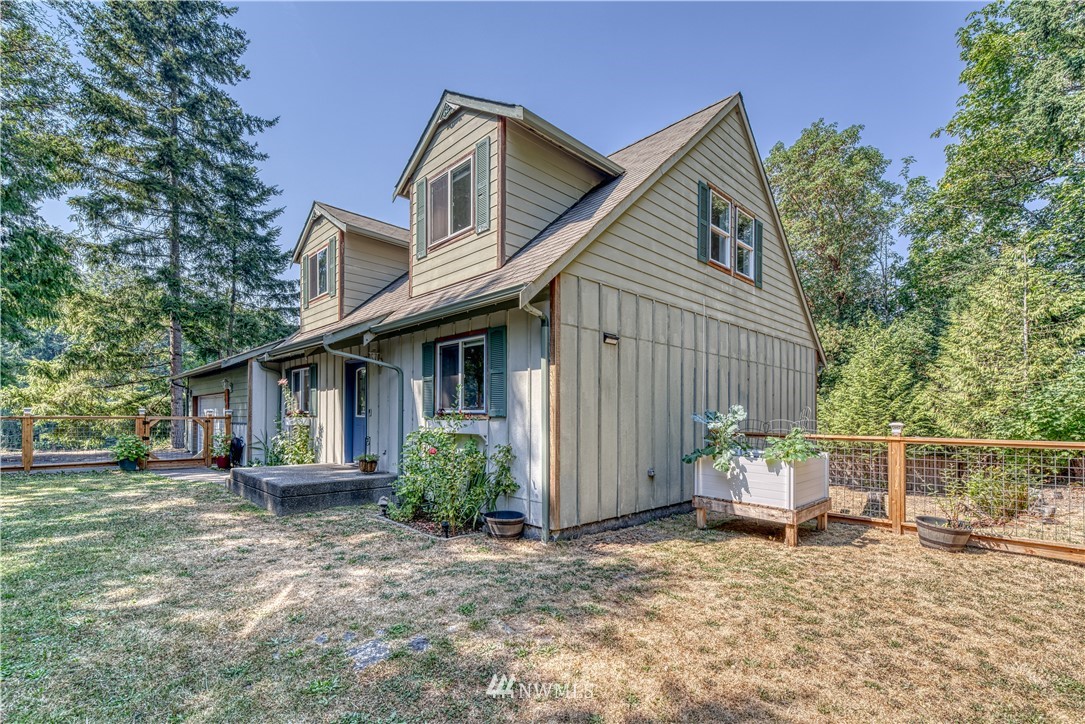 1497 Southwest Cook Road Port Orchard, WA 98367 - Photo 3 of 35 Gallery Image 3