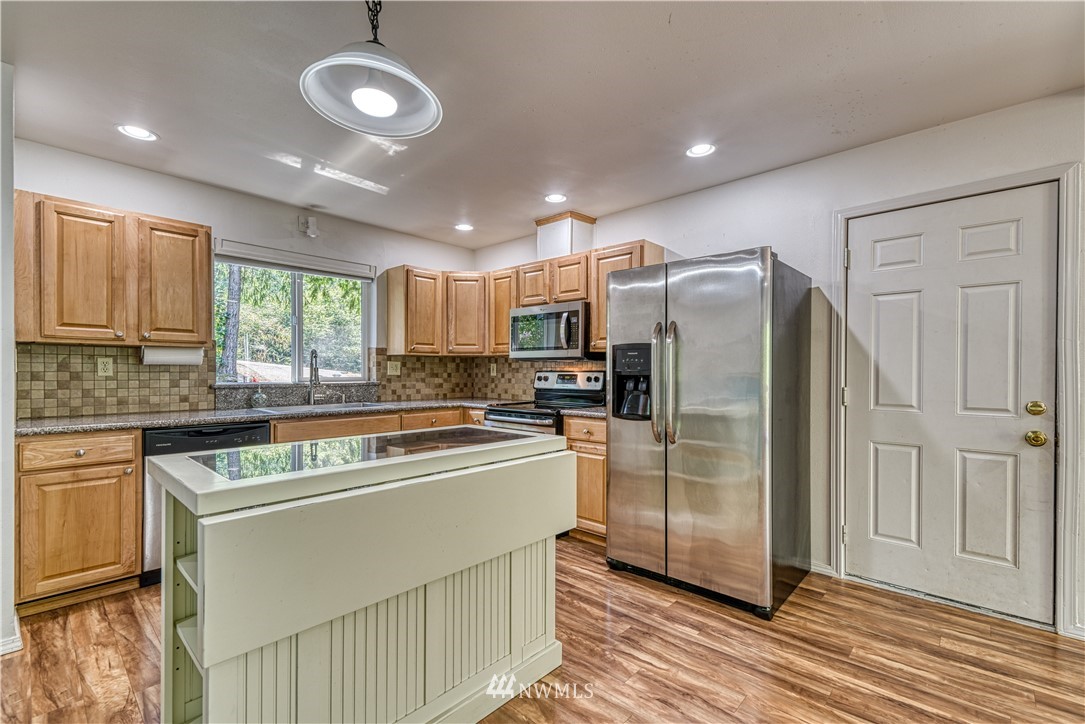 1497 Southwest Cook Road Port Orchard, WA 98367 - Photo 9 of 35 Gallery Image 9